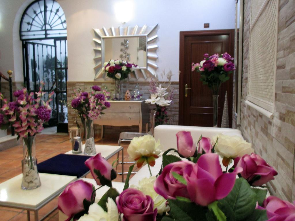 Noches De Triana Hotel Sevilla Bagian luar foto